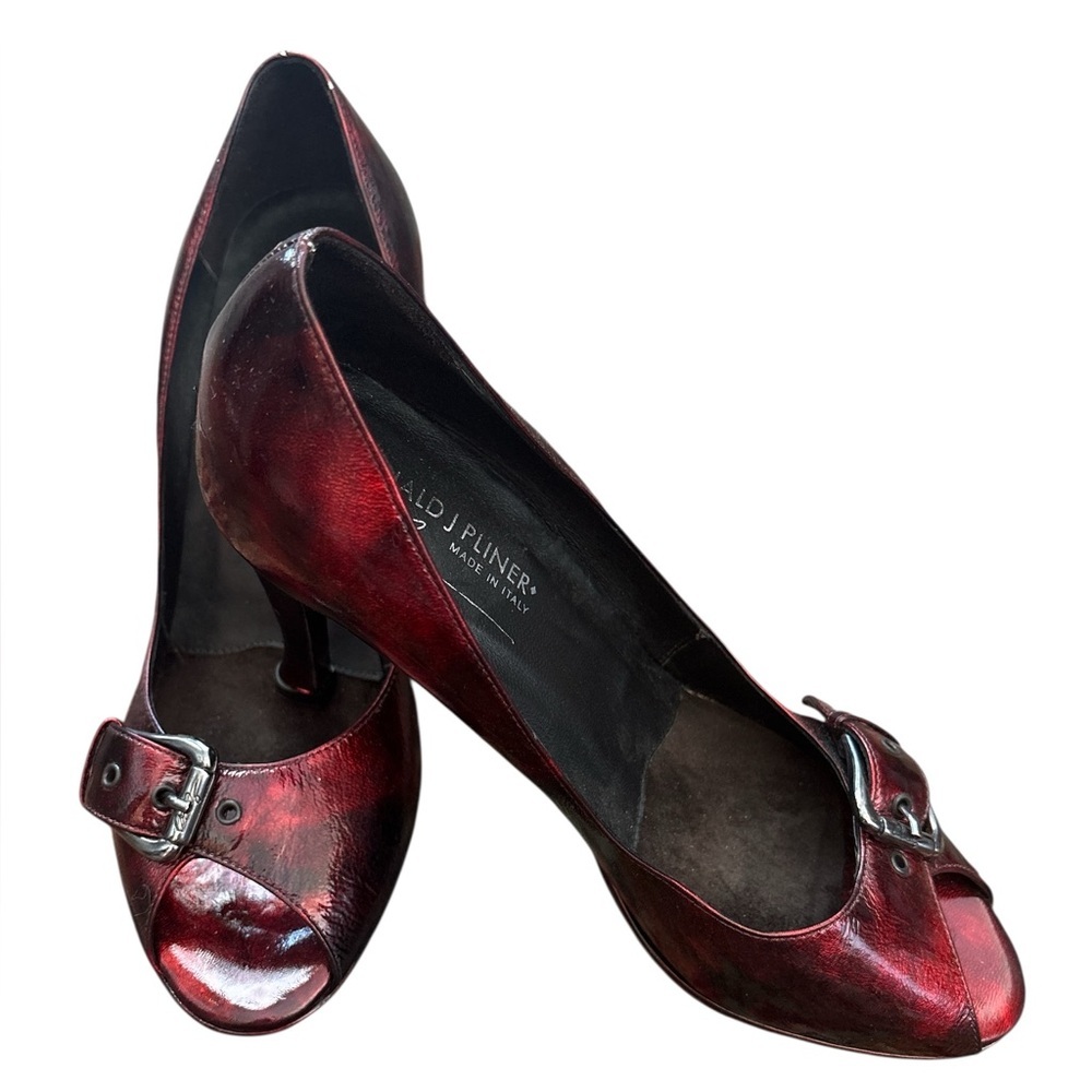 Donald Pliner Heel, Made In Italy, Size 8M, Red/Black Muted, Excellent Condition